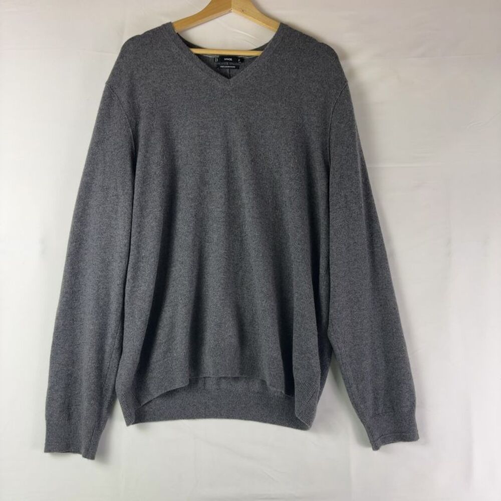 Vince Camuto 100% Cashmere V-Neck Grey Sweater